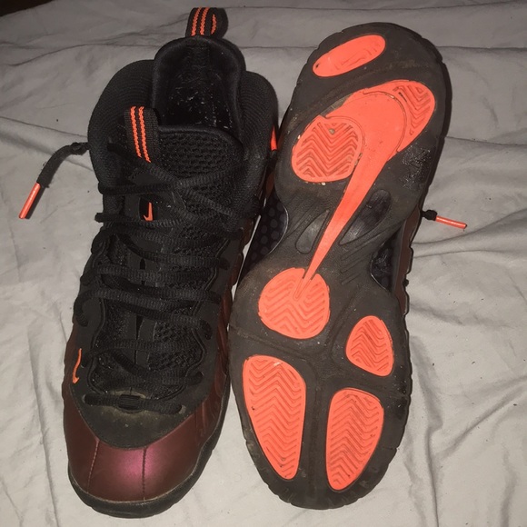 Nike foamposite sneakers - Picture 3 of 4